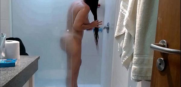  hotwife taking a shower to go out with a stranger